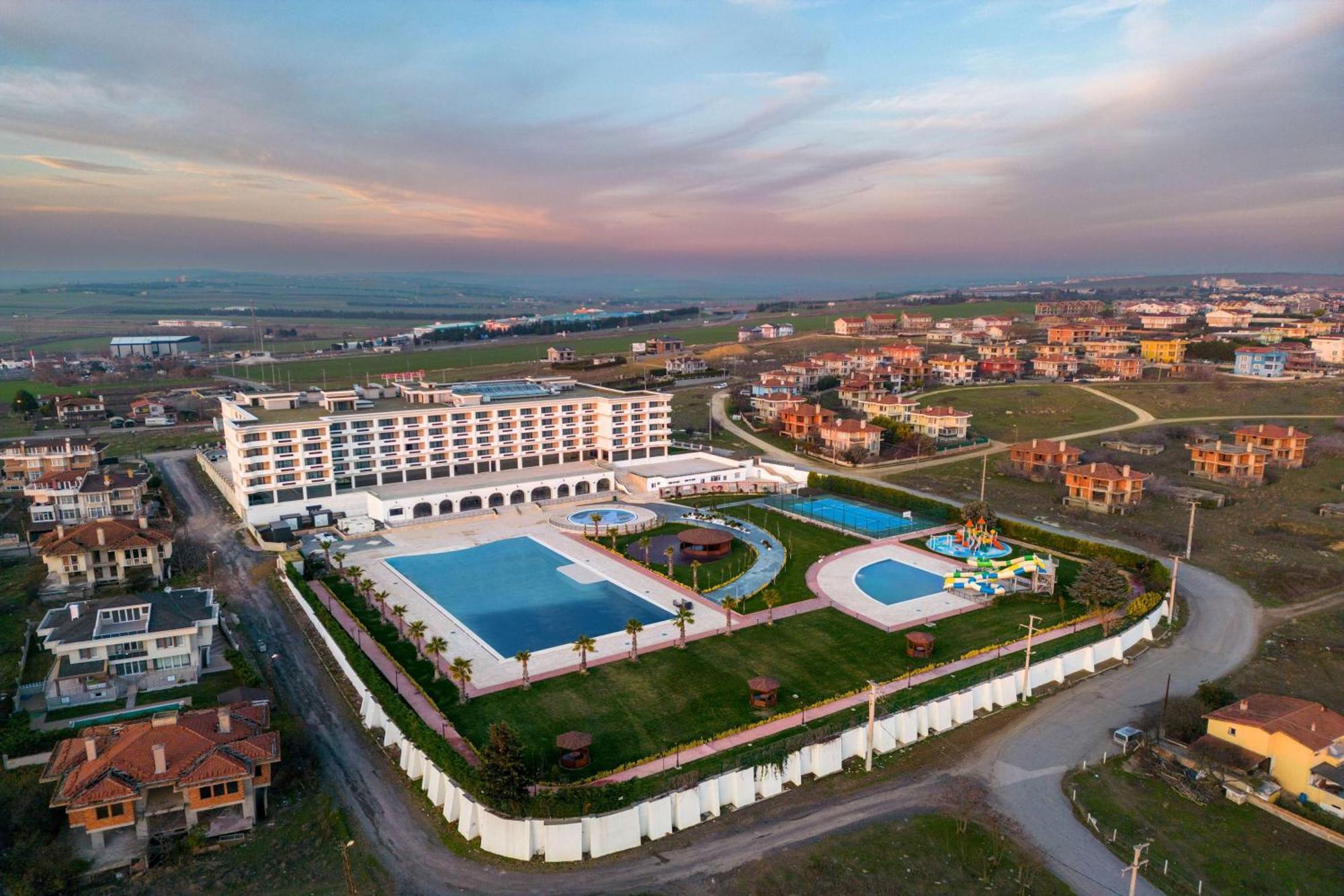 Hotel Ramada Plaza By Wyndham Silivri Extérieur photo