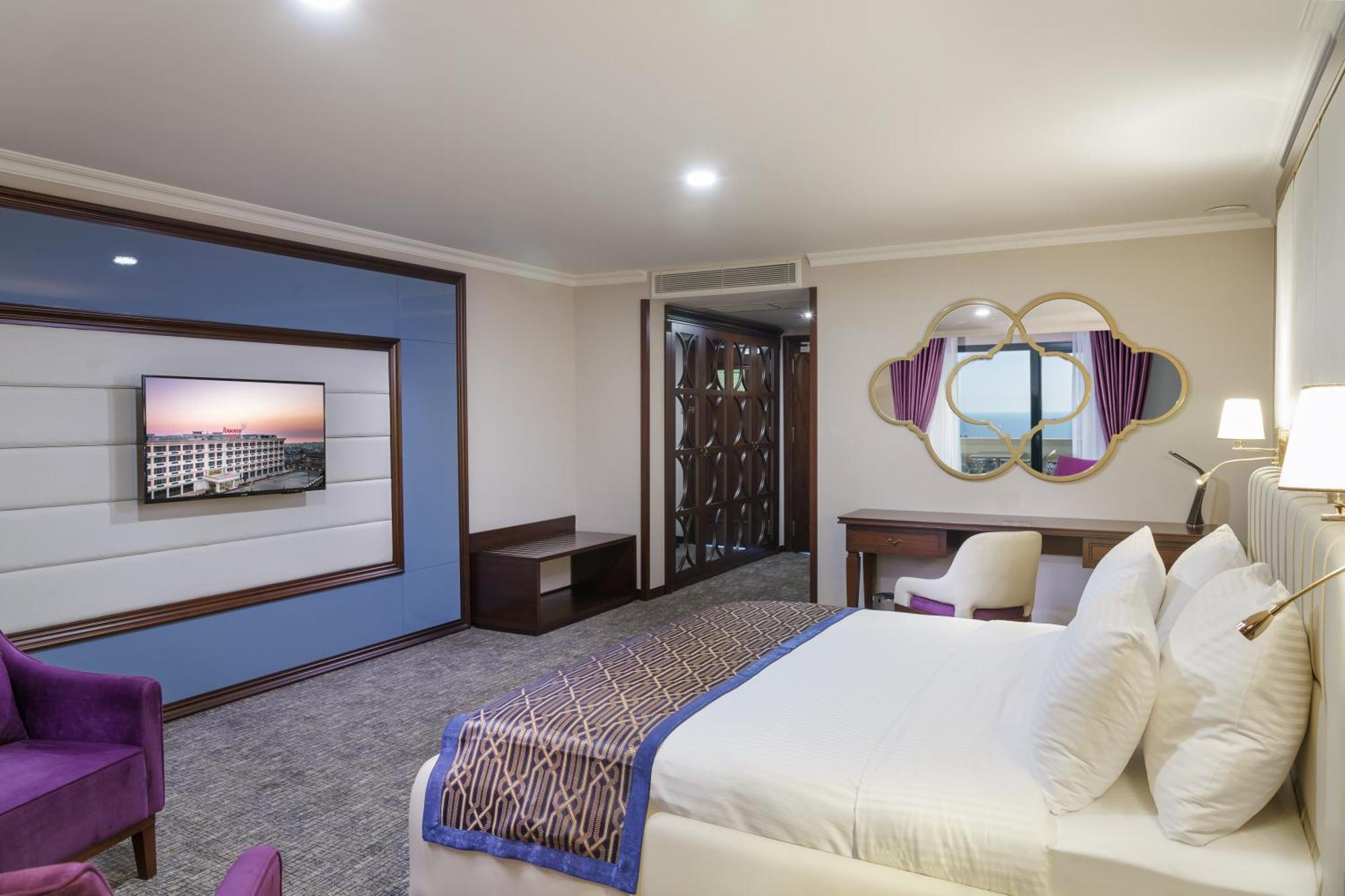 Hotel Ramada Plaza By Wyndham Silivri Extérieur photo