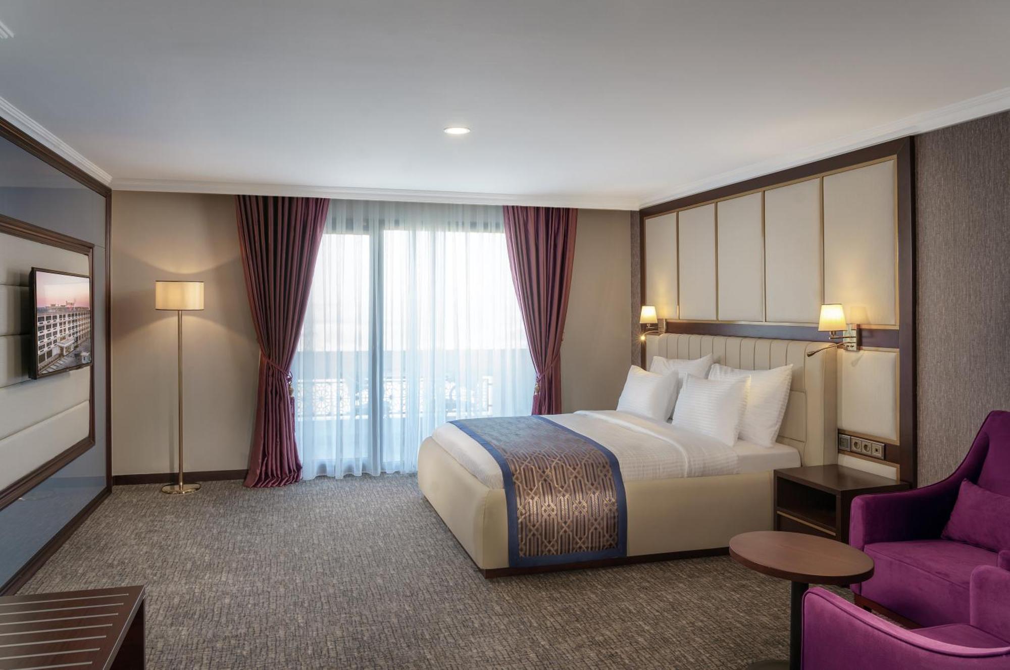Hotel Ramada Plaza By Wyndham Silivri Extérieur photo