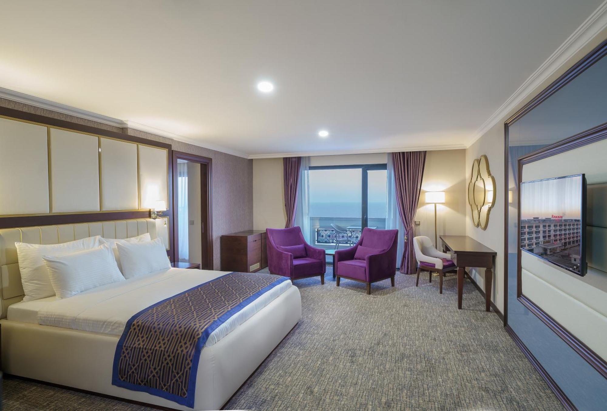 Hotel Ramada Plaza By Wyndham Silivri Extérieur photo