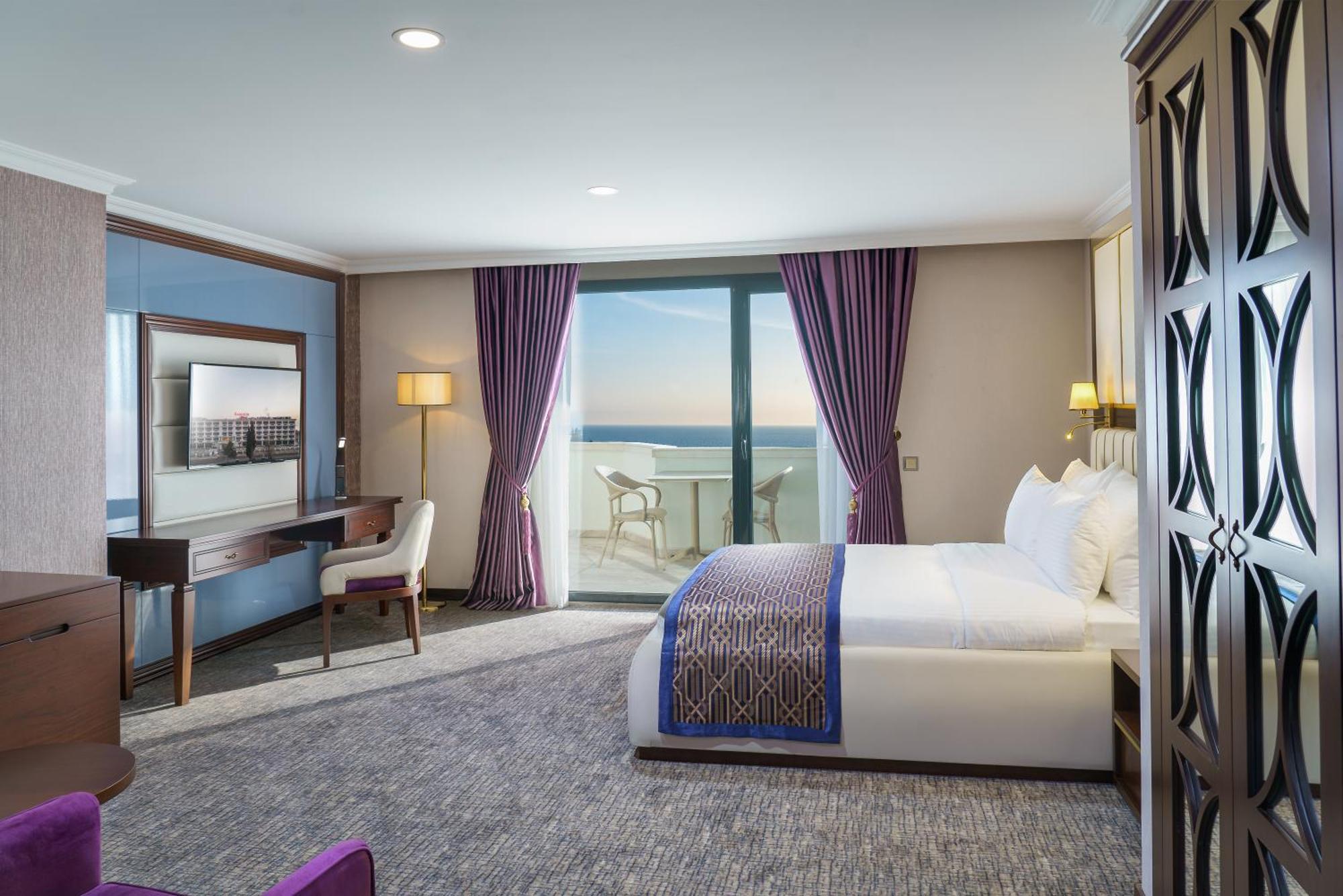 Hotel Ramada Plaza By Wyndham Silivri Extérieur photo